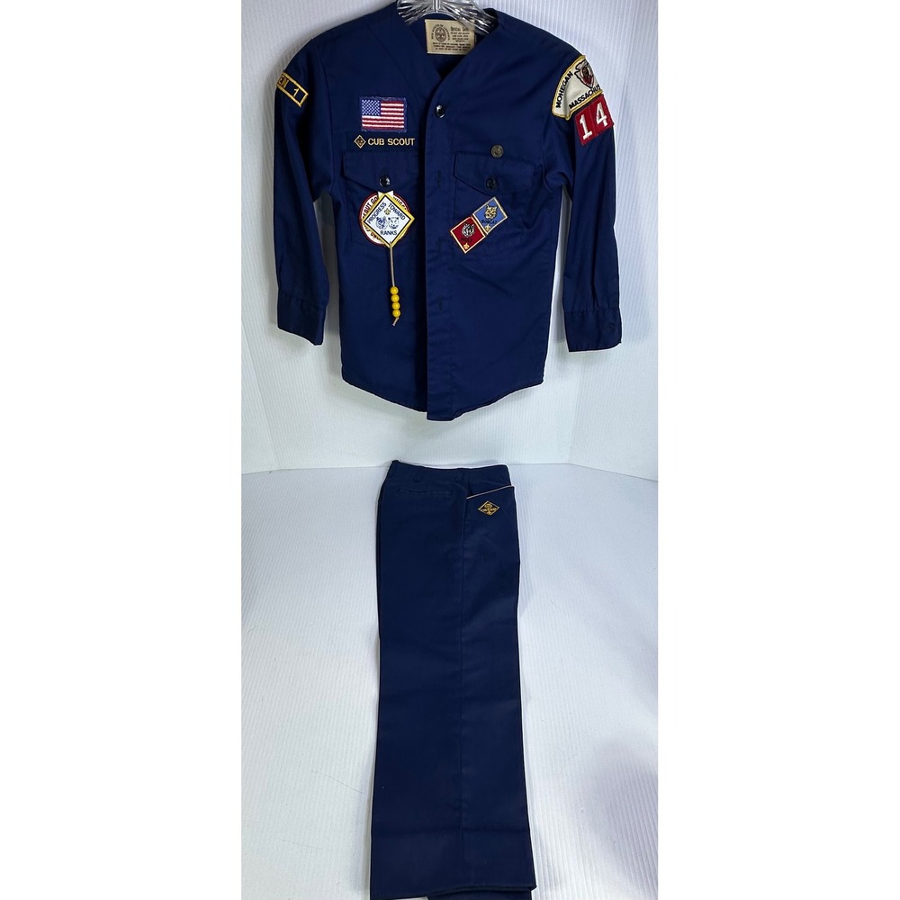 Vintage Boy Scouts of America Cub Scout Uniform Set Navy Blue Patches 1975 2PC